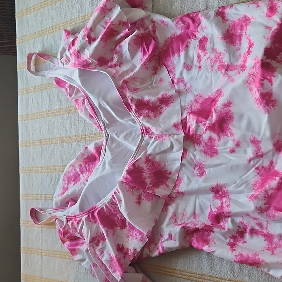 Nova Swim Pink Ruffled Swim Suit 3X - Picture 2 of 3